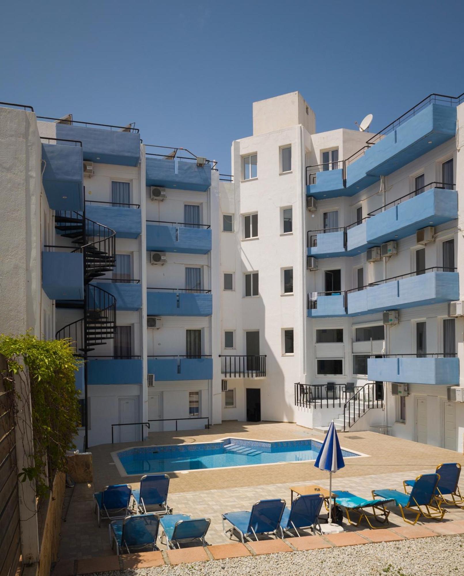 Simple Hotel Hersonissos Blue Buitenkant foto