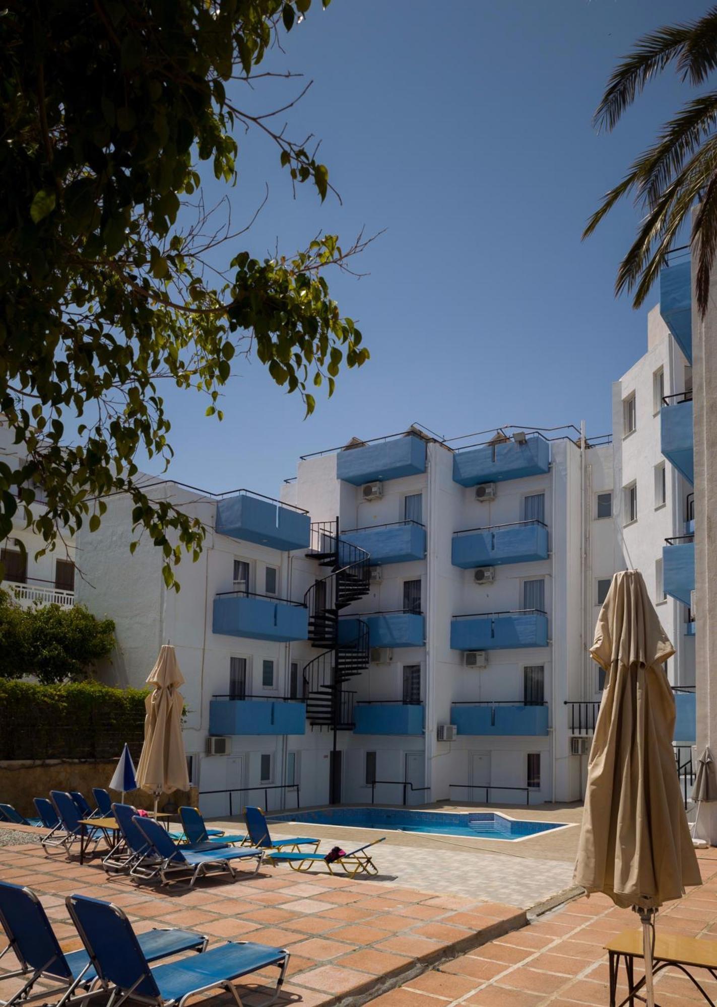 Simple Hotel Hersonissos Blue Buitenkant foto
