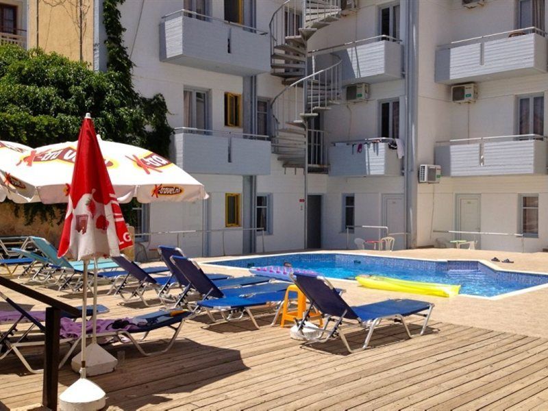 Simple Hotel Hersonissos Blue Buitenkant foto